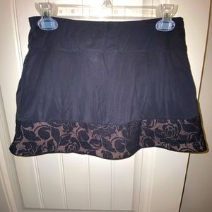 Fabletics tennis skirt with detailed bottom. Size XS/S